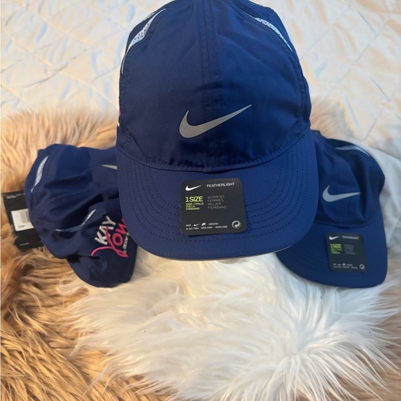 Nike Other - Nike Navy Cap with Metallic Logo